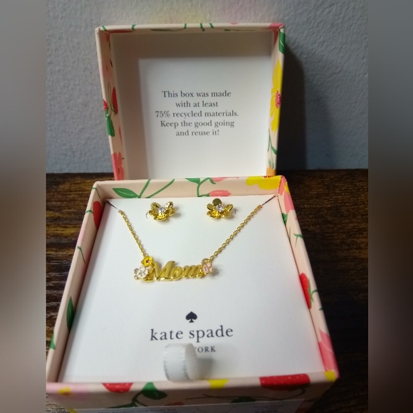 ♠️ Kate Spade ♠️ Women's, MOM 2 Piece Set, Necklace and Earrings w/ Dust Bag, - Picture 8 of 8